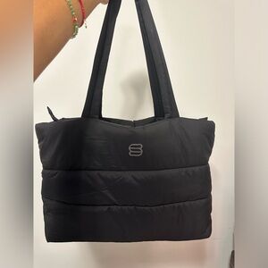 Super puff tote